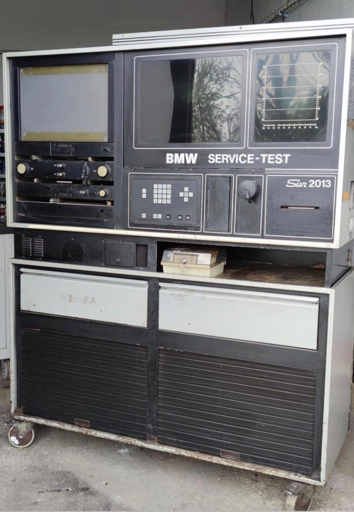 BMW Service-Test -diagnostiikkalaite Rahumets Servicen korjaamolla